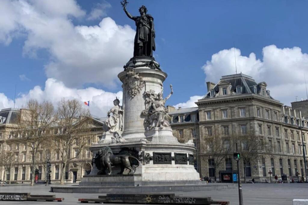 Suite Luxury Republique Paris Exterior photo